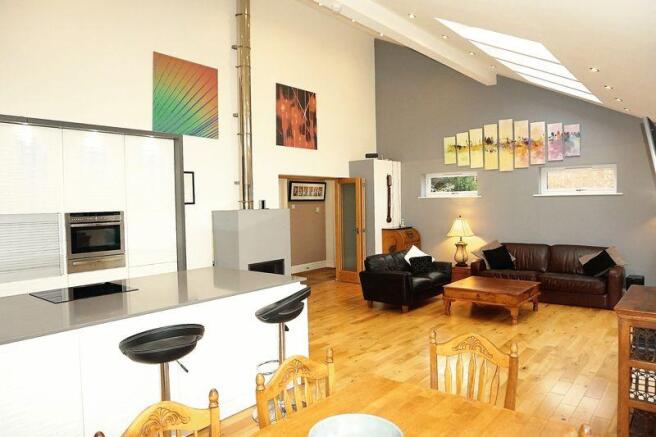Living/Kitchen...