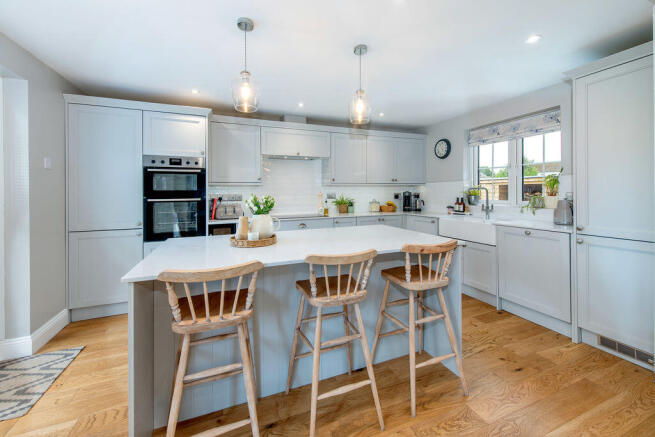Kitchen/dining/family room