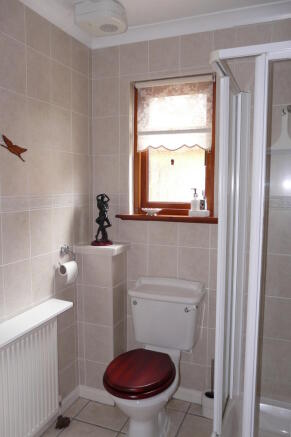 Downstairs Shower RM