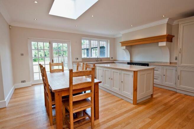 Kitchen/Breakfast Rm