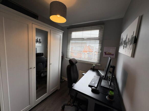 Photo 16