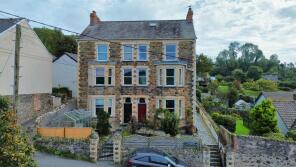 2, Dan Y Craig Villas, Sunnyside, Combe Martin EX34 0JJ
