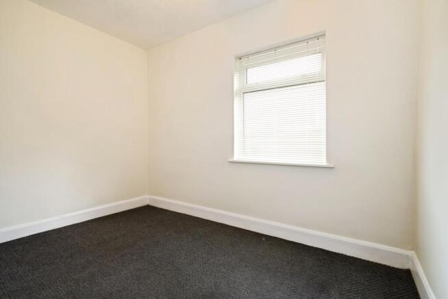 3 bed Terraced for sale Image 11