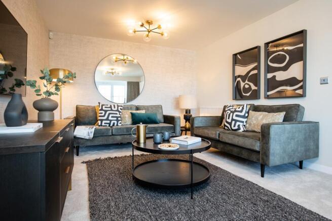 5 bed Detached for sale Image 5