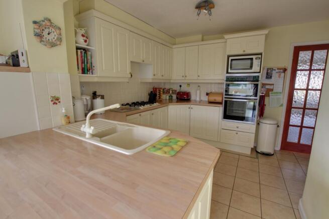 Photo 12