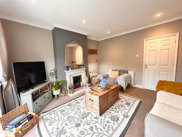 2 bed Terraced for sale Image 8