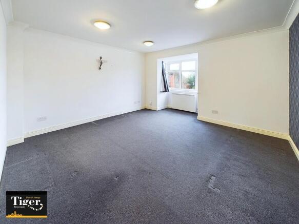 CAM02176G0-PR0421...