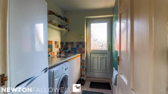 UTILITY ROOM/REAR LOBBY