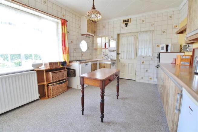 Kitchen/Breakfast Room