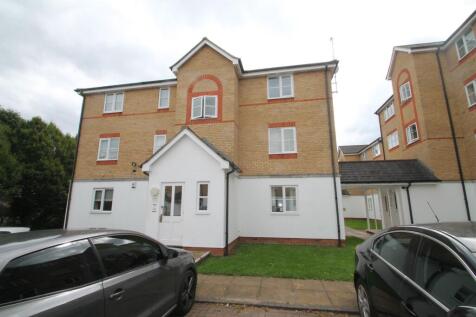 Clarence Close, Barnet, EN4