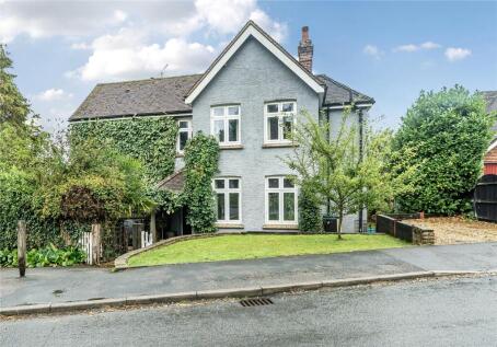 Vicarage Lane, Haslemere, Surrey, GU27