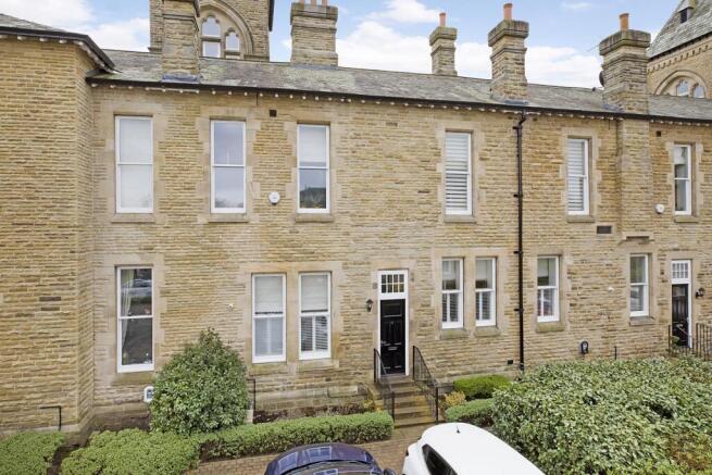 4 bed Town House for sale Image 12