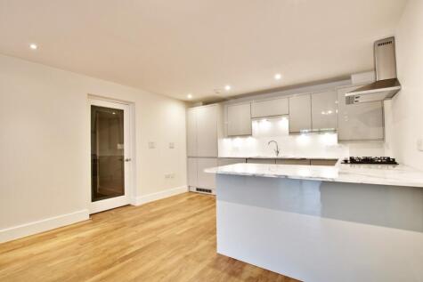 Plaistow Lane, Bromley, Kent, BR1