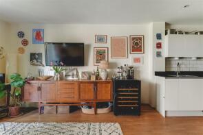 70, Mildmay Avenue, London N1 4FE