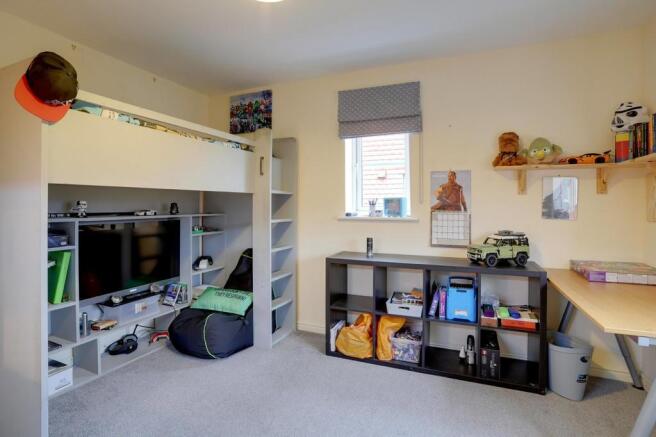 Photo 11