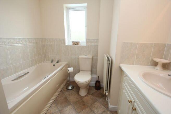 Family Bathroo...