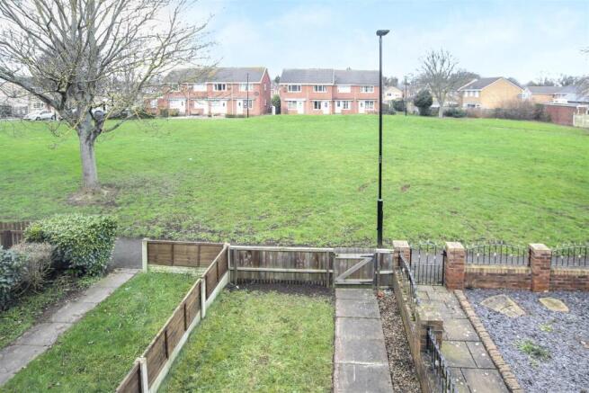 2 bed Terraced for sale Image 11