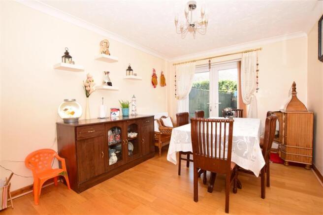Lounge/ Dining Room