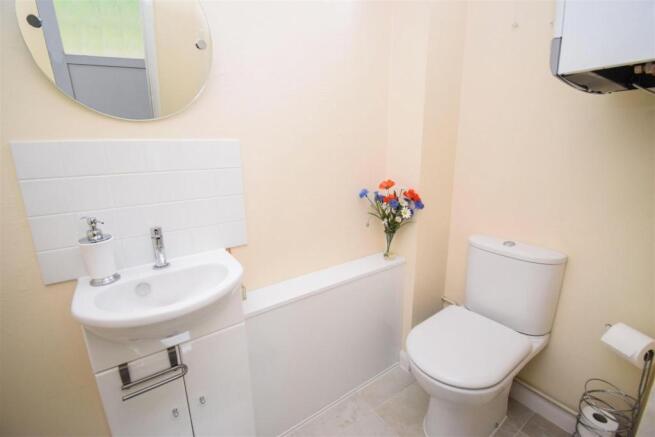 Cloakroom WC