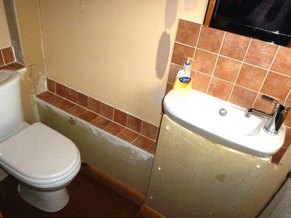 En-Suite To Master Bedroom