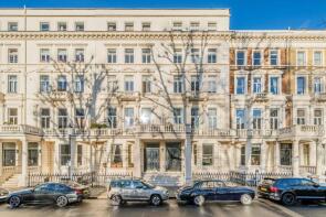 Flat 9a, 25 27 Queen's Court, Earl's Court Square, London SW5 9DA