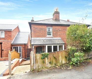 72 Spring Rise, Egham, TW20 9PS