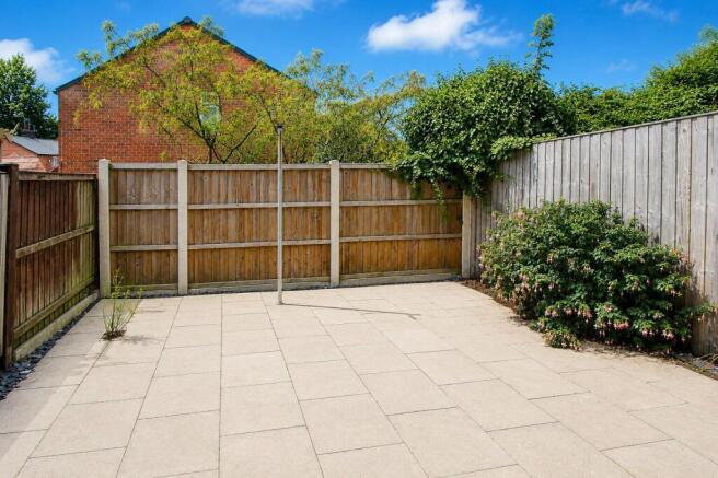 2 bed Terraced for sale Image 8