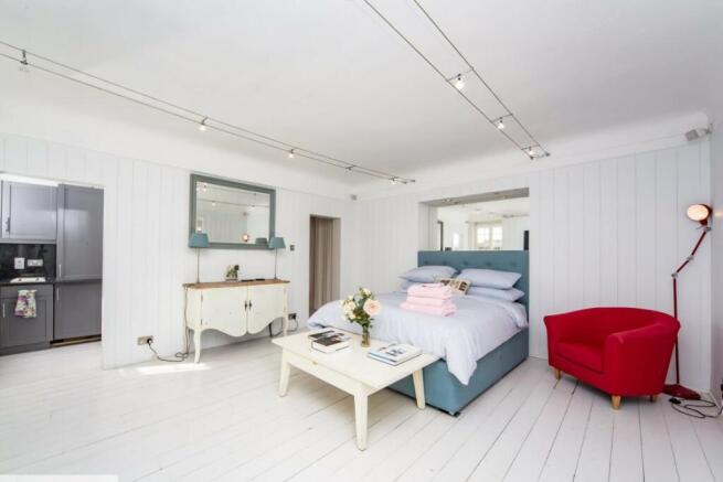 Flat 7, Windsor Court, Jubilee Place, Chelsea, SW3 3TB
