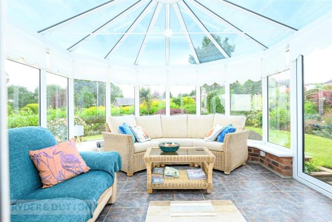 3 bed Detached Bungalow for sale Image 10