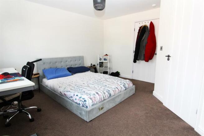 Bedroom 2.1.JPG
