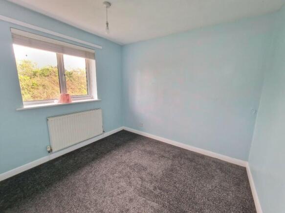 3 bed Semi-Detached to rent Image 12