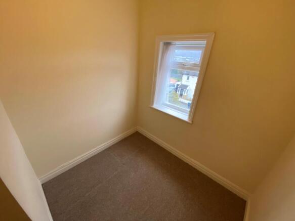 3 bed House to rent Image 7