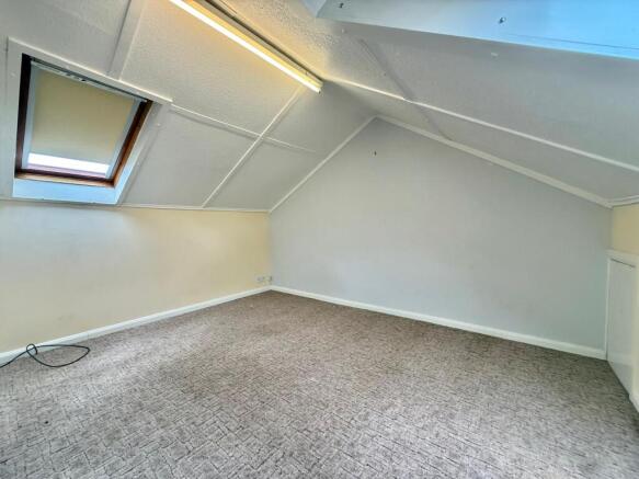 4 bed Terraced for sale Image 12