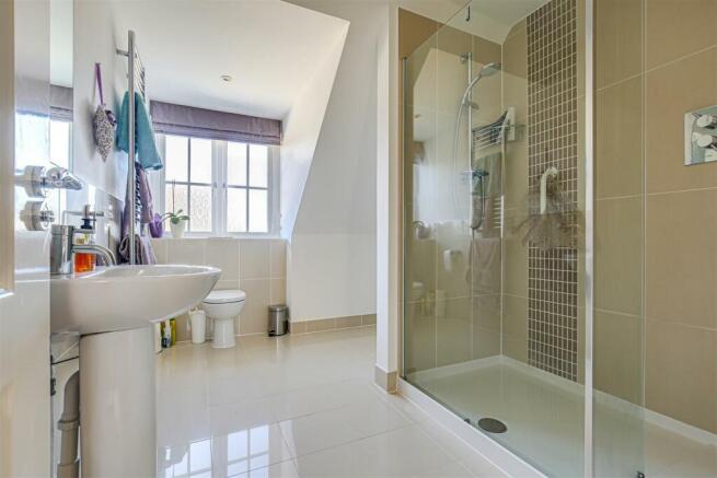 17 En-Suite Shower Room.jpg