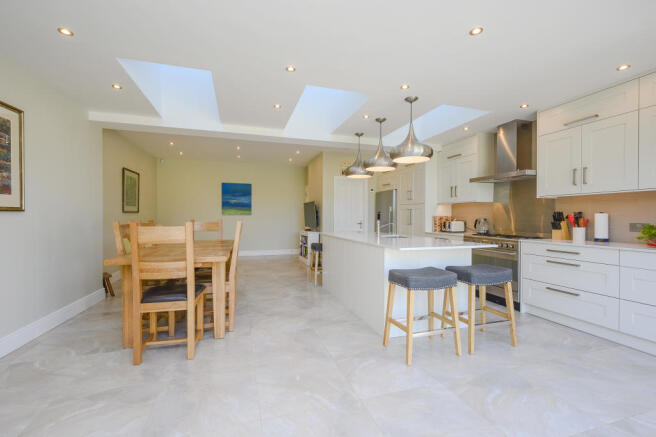 70 Aylward Road-8