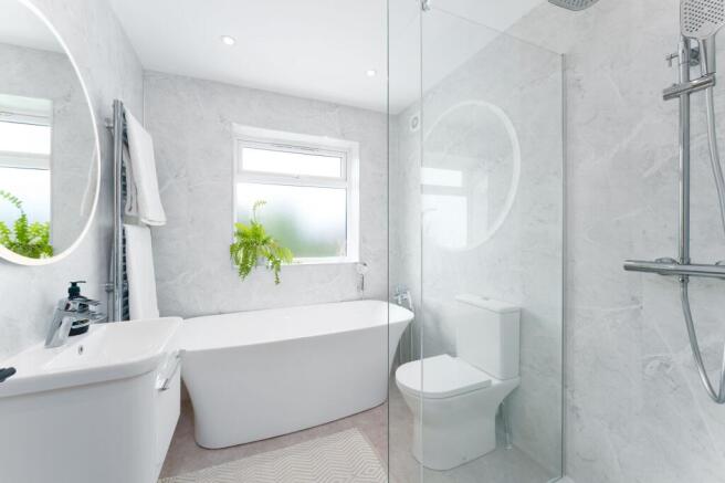 3 bed Semi-Detached for sale Image 11