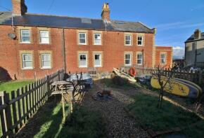 7, Coastguard Cottages, Langstone Road, Havant PO9 1RG