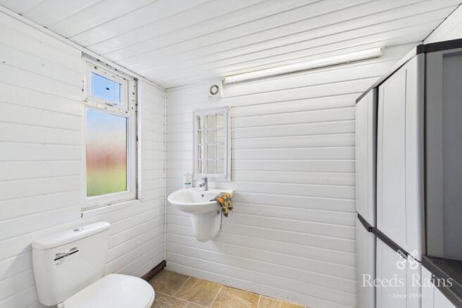 3 bed Semi-Detached for sale Image 12