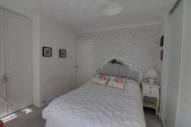 2 bed Terraced for sale Image 9