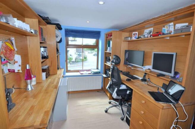 Photo 11