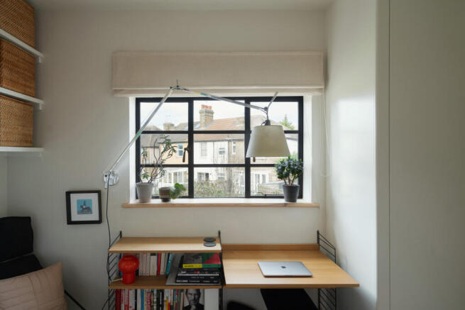 195403 - THORPE-CRESCENT-43.jpg