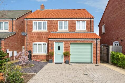 Dunnock Close, Branston, Lincoln, Lincolnshire, LN4