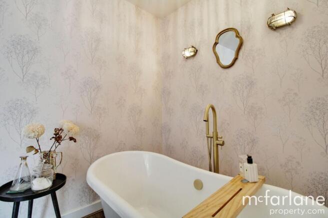 Master Bedroom & En-suite