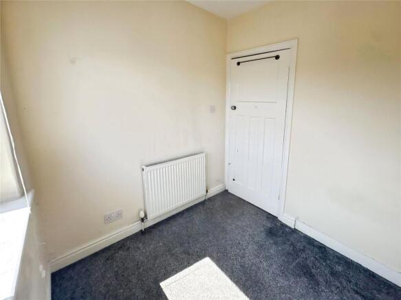 3 bed Semi-Detached to rent Image 12