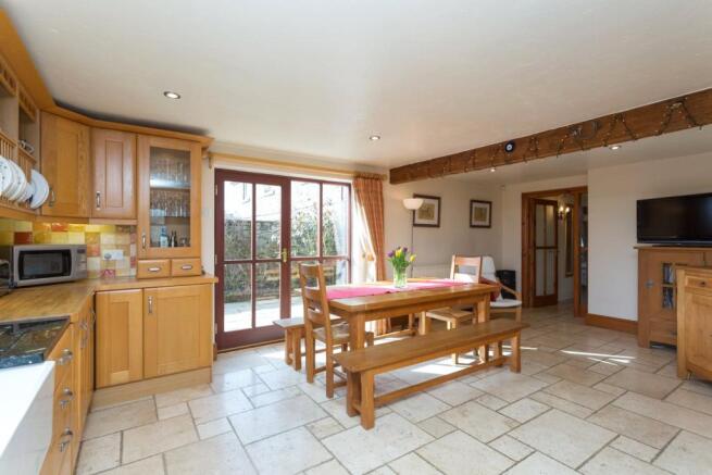 Kitchen/Dining