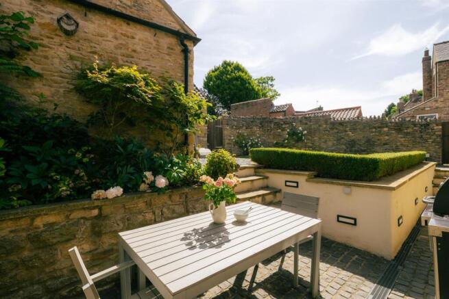 3 bed House for sale Image 12