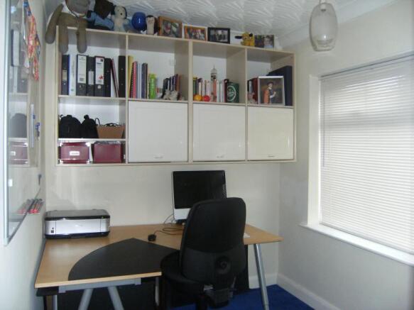 Photo 10