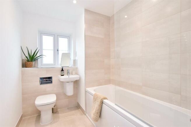 family bathroom.jpg