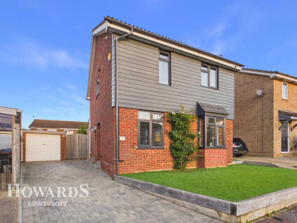 Brook Close, Lowestoft