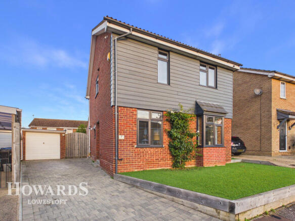 4-bed detached on Brook Close, Lowestoft, £330,000